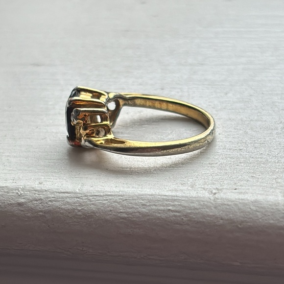 Vintage ruby or garnet cocktail gold ring size 5 - Picture 3 of 4